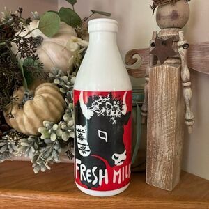 Vintage Egizia 10" Fresh‎ Milk Painted Cow White Glass Dairy Bottle Farmhouse